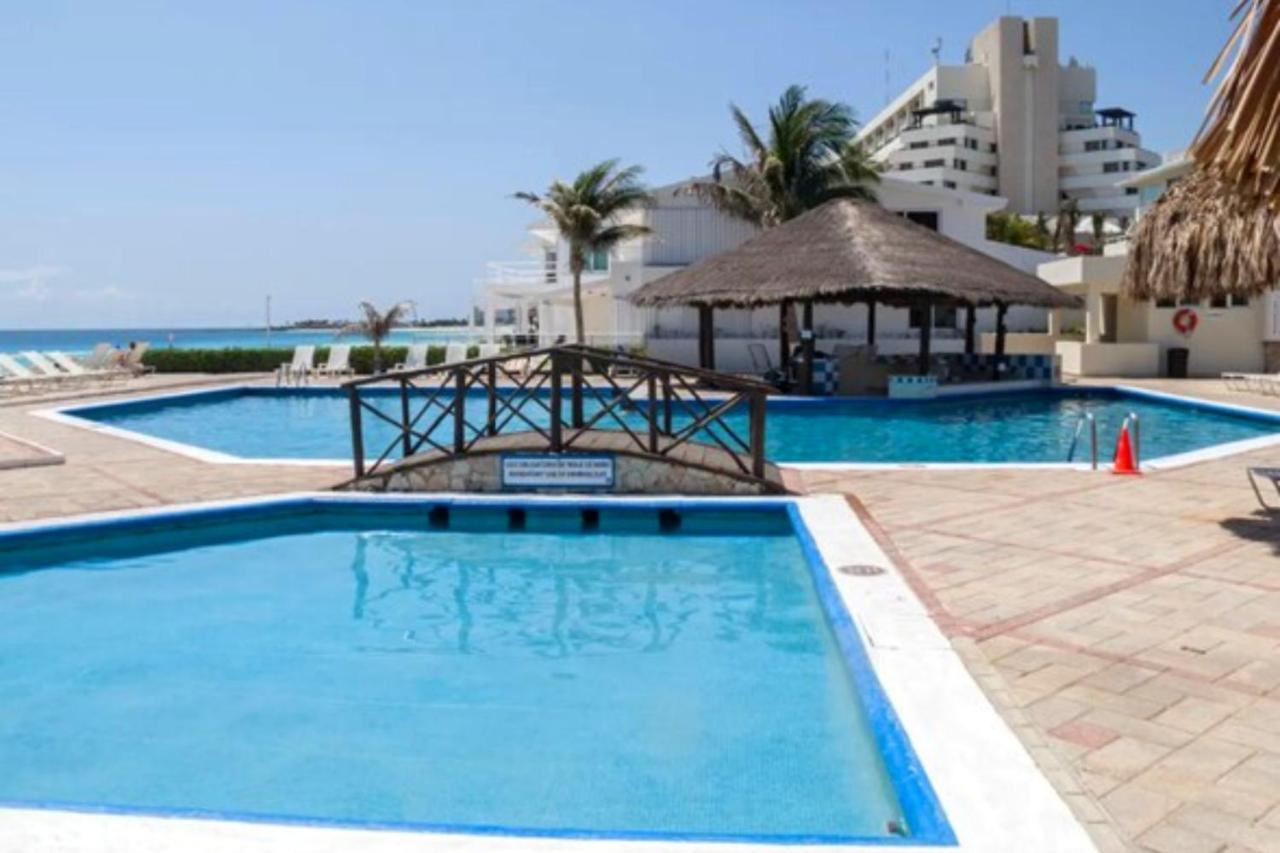 Apartment Vacacional Frente Al Mar Con Piscina En *