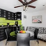 Apartamento Vacacional Frente al Mar con Piscina en Cancún